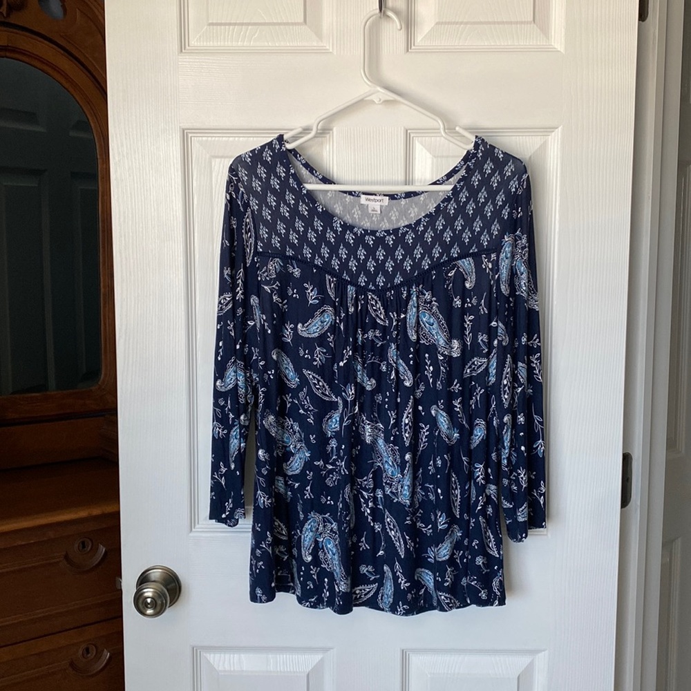 Westport blue and white paisley peasant top! Size L